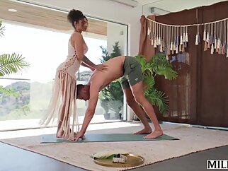 milf fit yogxxxmov